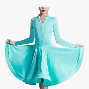 GIRLS JUNIOR LATIN AND BALLROOM TEAL BLUE SKIRT AND TOP DRESS SIZE 10/11